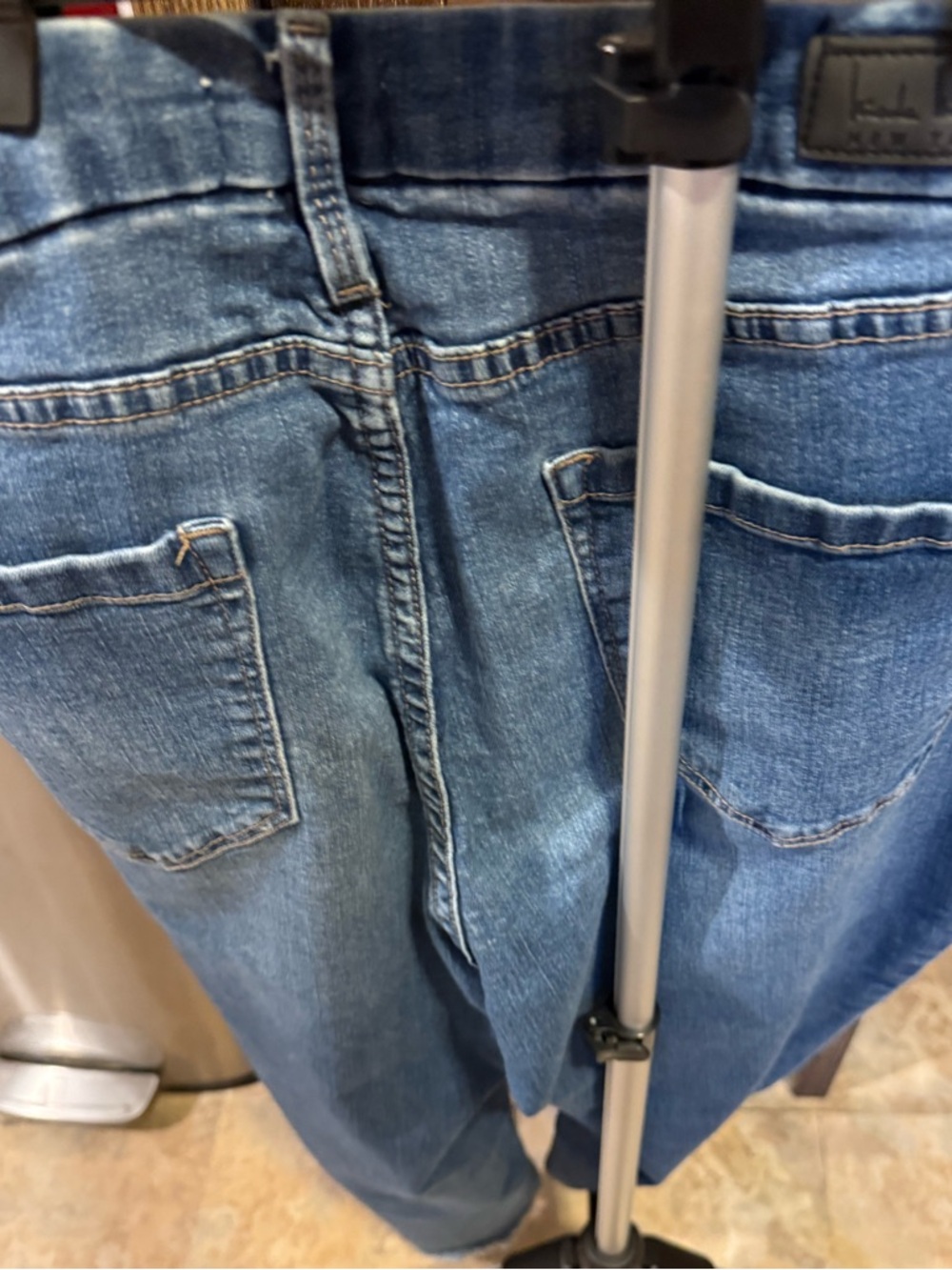 Nicole Miller High-Rise Distressed Women's ankle slim size 12 Jeans - Picture 2 of 4